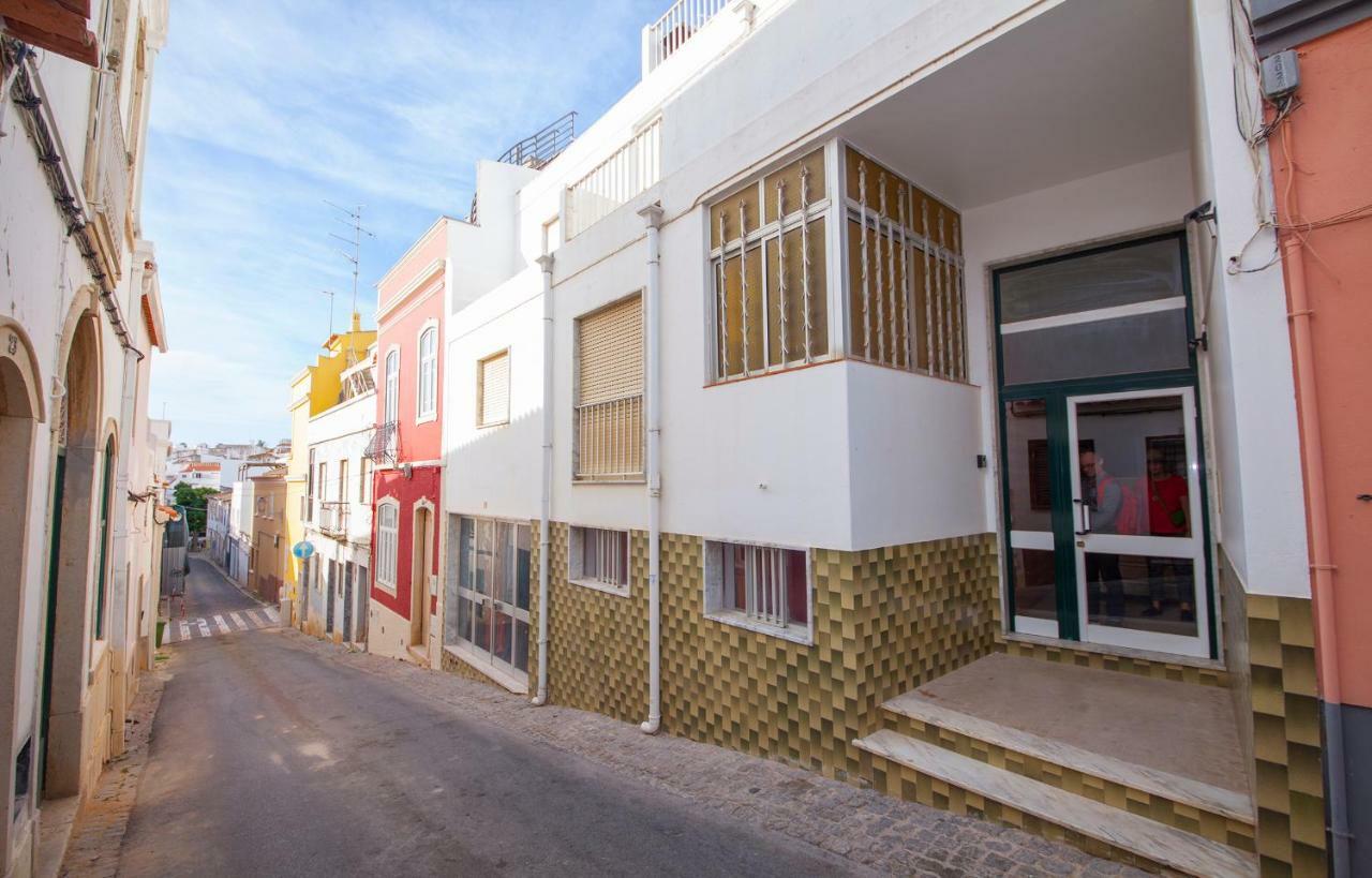 Apartamento De 100 M2 Com 3